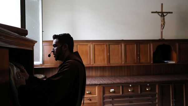 Vatikan: Hiçbir hükümet ya da kanun günah çıkarmanın gizliliğini bozamaz Vatikan: Hiçbir hükümet ya da kanun günah çıkarmanın gizliliğini bozamaz