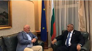 Néppárti manőverezés: Timmermans és a bolgár kormányfő megbeszélése élő adásban