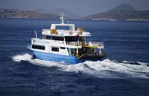 Yunanistan ana karası ile Türkiye feribotla birbirine bağlandı