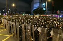 Könnygázzal próbálták feloszlatni a rendőrök a tüntetést Hongkongban