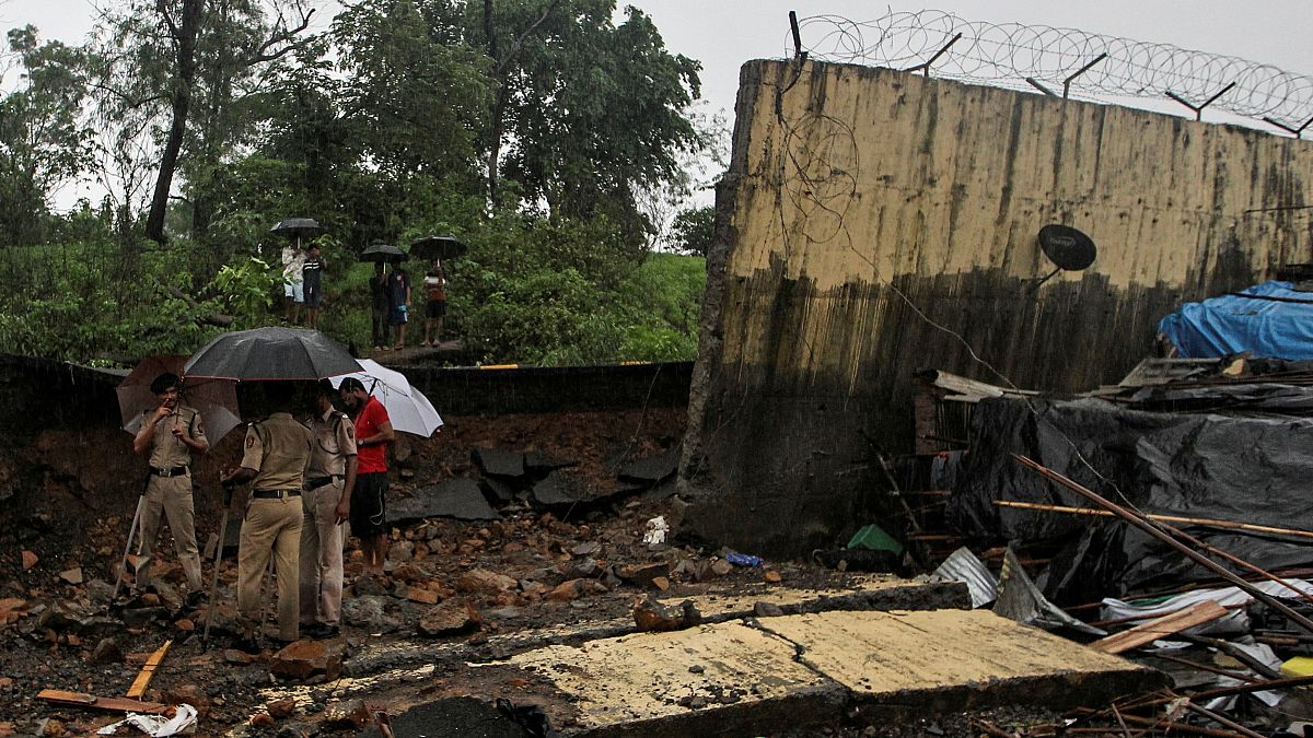 Hindistan'da muson yağmurları: 27 kişi hayatını kaybetti