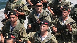 عرض لمشاة البحرية الروسية خلال دورة تدريبية للجيش 2019/ روسيا