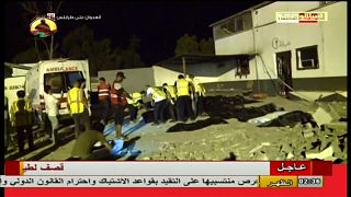 Al menos 40 migrantes muertos en un bombardeo atribuído a Hafter