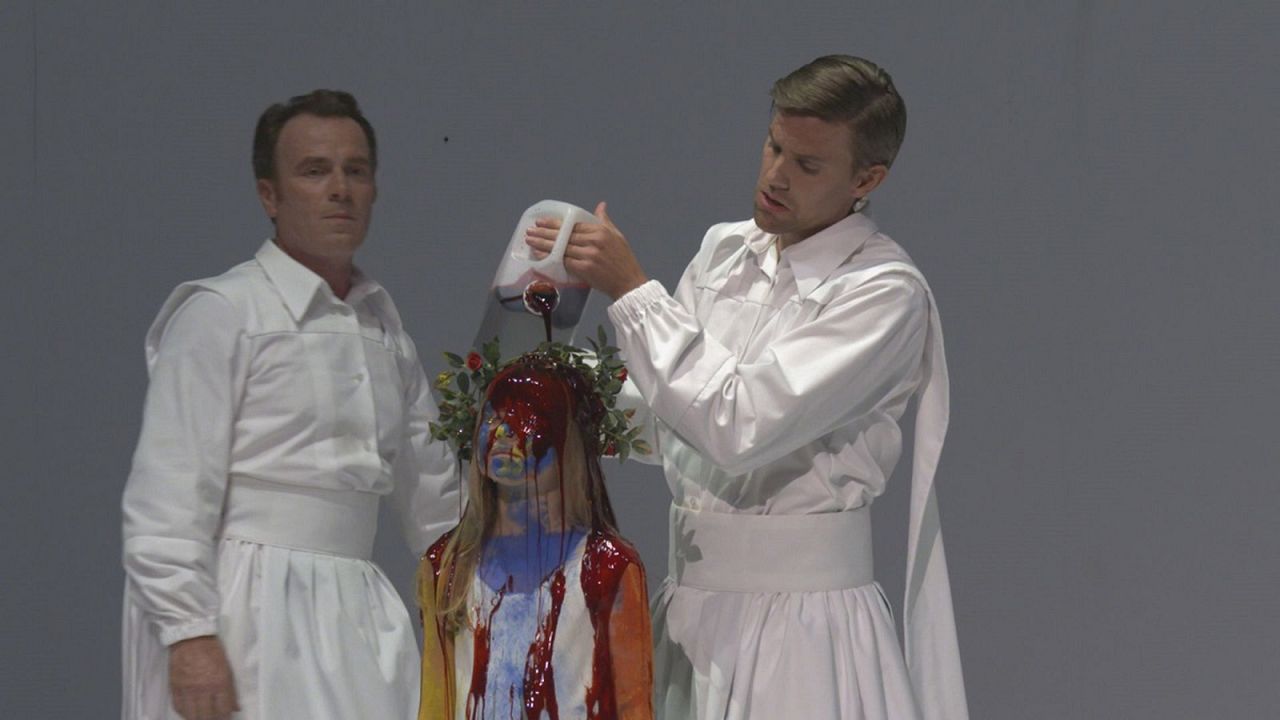 Mozart'ın tamamlayamadan öldüğü son bestesi Requiem'e farklı bir yorum Mozart'ın tamamlayamadan öldüğü son bestesi Requiem'e farklı bir yorum