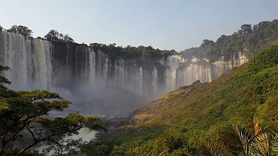 گردشگری در میان نمادهای آنگولا؛ آبشار ۱۰۵ متری و گوزن سیاه آفریقایی