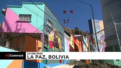 ویديو؛ شهرکی در پایتخت بولیوی نقاشی شد