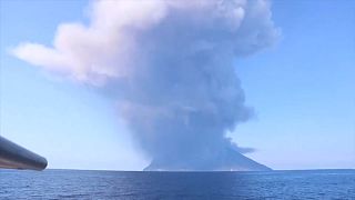 بركان جزيرة سترومبولي الإيطالية