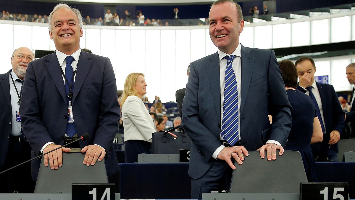 Manfred Weber, candidato "spitzekandidat" del EPP y el eurodiputado popular, Esteban González Pons