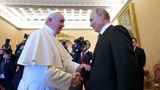 بابا الفاتيكان فرنسيس يلتقي الرئيس الروسي فلاديمير بوتين في روما. تموز 2019