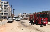 Hatay’ın Reyhanlı ilçesinde bir araçta patlama meydana geldi.