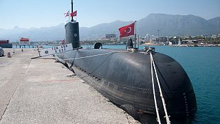 Τουρκικό υποβρύχιο στο λιμάνι της Κερύνειας