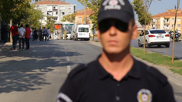 Trois syriens meurent dans l'explosion d'une voiture en Turquie Trois syriens meurent dans l'explosion d'une voiture en Turquie