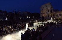 A Rome, Fendi rend hommage à Lagerfeld