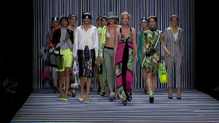 Estilistas apresentam coleções na Berlin Fashion Week