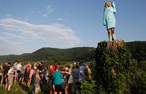 Rendhagyó szobor Melania Trumpról