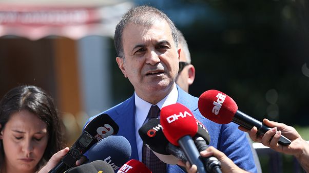 AK Parti Sözcüsü: Cumhurbaşkanlığı Sistemininde tıkanıklıklar varsa çalışma yapılabilir AK Parti Sözcüsü: Cumhurbaşkanlığı Sistemininde tıkanıklıklar varsa çalışma yapılabilir