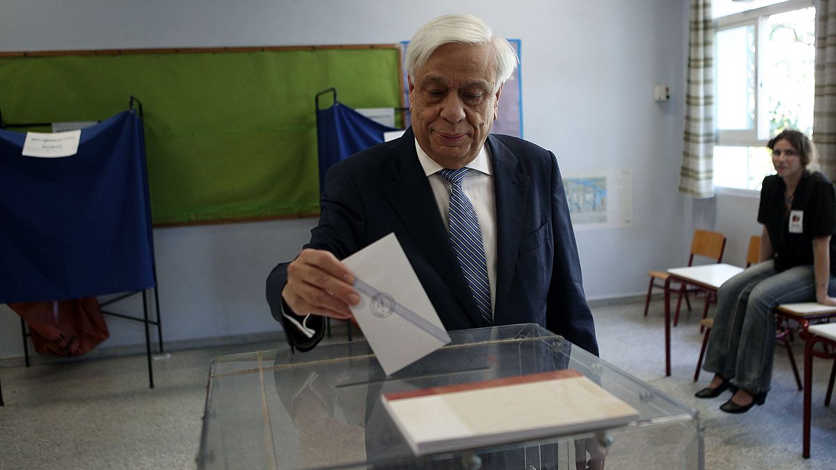 Ο Πρόεδρος της Δημοκρατίας, Προκόπης Παυλόπουλος, ασκεί το εκλογικό του δικαίωμα για τις Βουλευτικές Εκλογές 2019