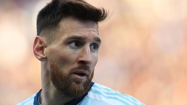 Nach Platzverweis: Messi kocht vor Wut Nach Platzverweis: Messi kocht vor Wut