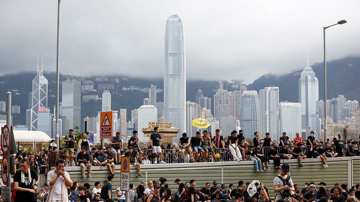 Les Hongkongais ciblent une gare "chinoise"