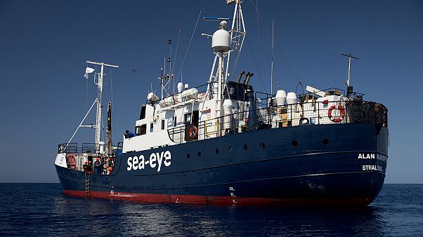 Migrantes do navio humanitário Alan Kurdi transferidos em Malta Migrantes do navio humanitário Alan Kurdi transferidos em Malta