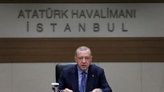 Türkiye Cumhurbaşkanı Recep Tayyip Erdoğan, Bosna Hersek'in başkenti Saraybosna'ya hareketi öncesi basın toplantısı düzenledi.  ( Ahmet Bolat - Anadolu Ajansı )