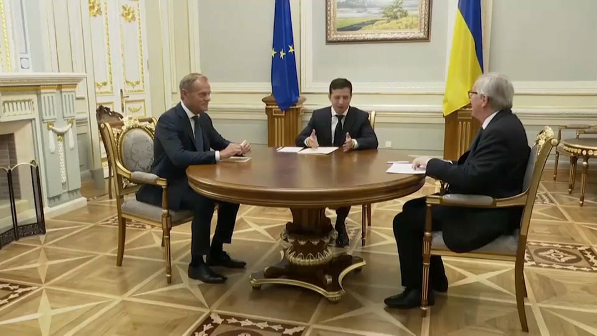 Donald Tusk garante reforço das relações com Kiev