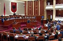 Albania: parlamento contro il capo dello Stato