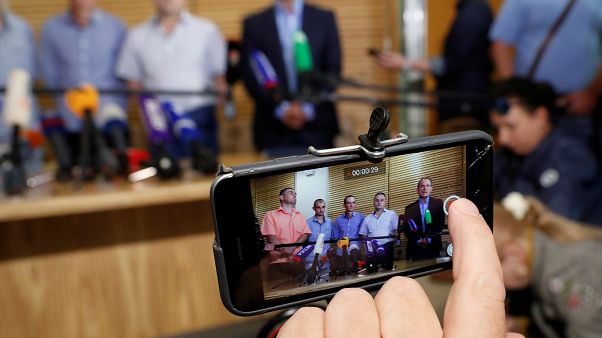 Fransa'da hapishanelere bilgisayar geliyor, her hücrede mahkumlar için tablet olacak Fransa'da hapishanelere bilgisayar geliyor, her hücrede mahkumlar için tablet olacak