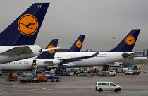 Zu viele kranke Lufthansa-Mitarbeiter: Engpässe bei Bordverpflegung