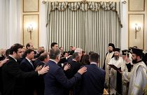 Konservativ und pro-europäisch: Griechische Regierung vereidigt