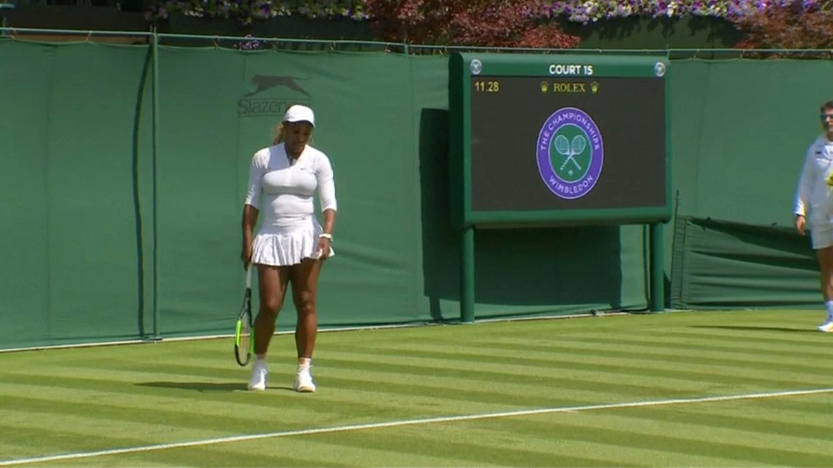 Serena Williams im Halbfinale - 9000 Euro Geldstrafe wegen Platzbeschädigung