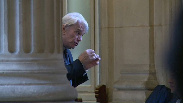 Tapie freigesprochen - Lagarde hat lästigen Fall vom Bein Tapie freigesprochen - Lagarde hat lästigen Fall vom Bein