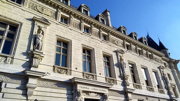محكمة الجنايات في باريس محكمة الجنايات في باريس