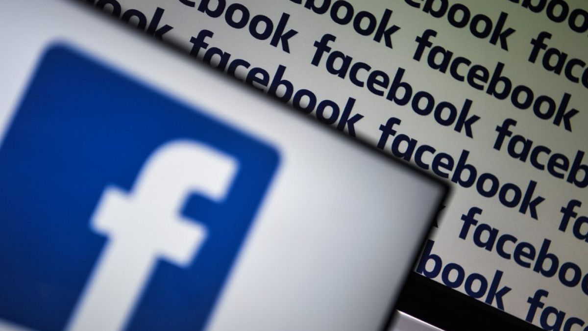 Facebook to 'downgrade sensational or misleading health posts'
