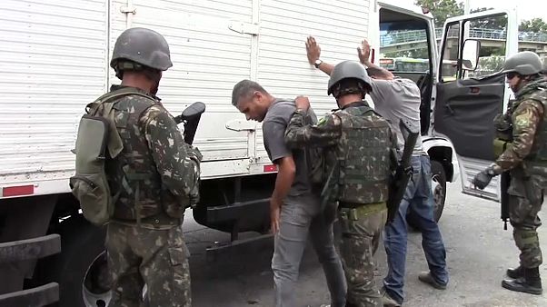 Brésil : le rapport qui accable la police de l'état de Rio Brésil : le rapport qui accable la police de l'état de Rio