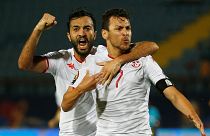 Youssef Msakni e Taha Yassine Khenissi. La Tunisia è in semifinale.