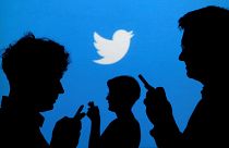 تويتر يعود للعمل بعد انقطاع عالمي