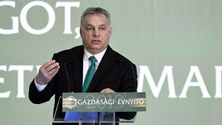 "Magyarok vagyunk, dörzsöltek vagyunk" - mondta Orbán szokásos pénteki rádióinterjújában