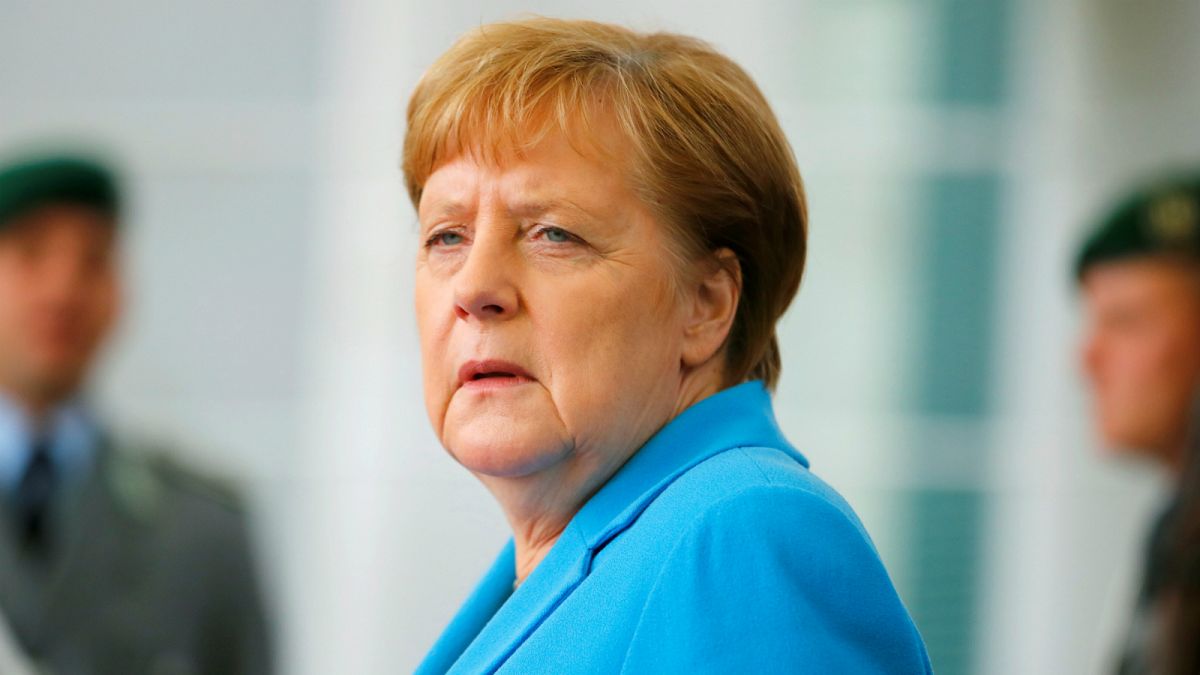 Angela Merkel's shaking bouts: Is media coverage of them serving the public interest? 