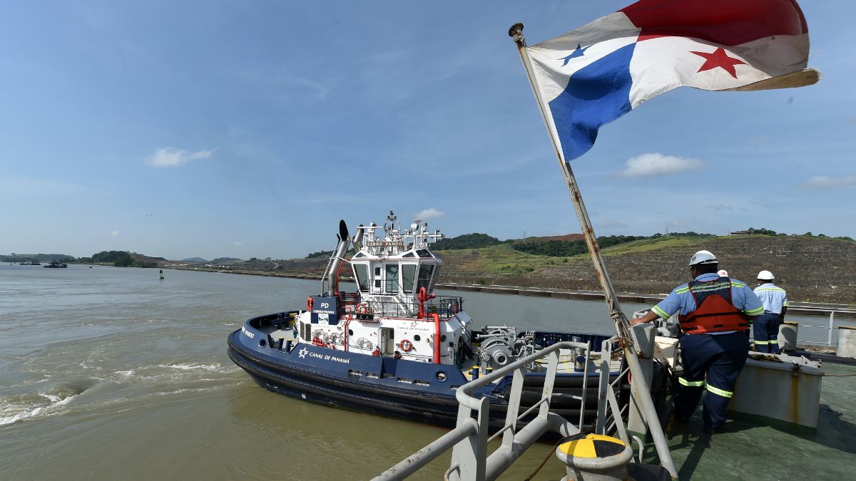 پاناما کشتی‌های ناقض تحریم‌ را از فهرست ناوگان خود حذف می‌کند