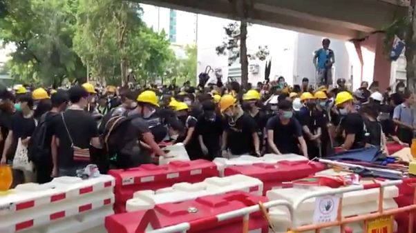 Hongkong: Neuer Gewaltausbruch bei Demonstrationen Hongkong: Neuer Gewaltausbruch bei Demonstrationen