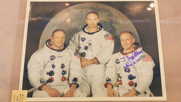 Dazu etwas Mondstaub: Relikte der Apollo 11-Mission werden versteigert Dazu etwas Mondstaub: Relikte der Apollo 11-Mission werden versteigert