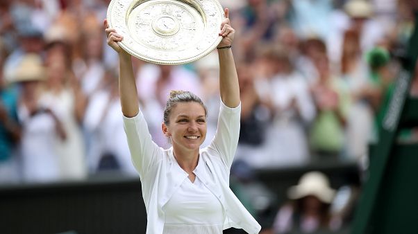 Simona Halep gewinnt erstmals Tennis-Turnier von Wimbledon Simona Halep gewinnt erstmals Tennis-Turnier von Wimbledon