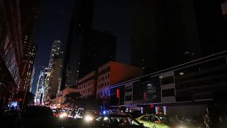 Falha de eletricidade deixa Nova Iorque às escuras
