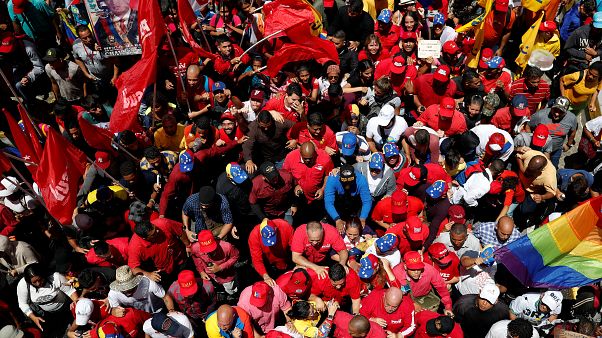 Vorwürfe und Demos: Machtkampf in Venezuela geht weiter Vorwürfe und Demos: Machtkampf in Venezuela geht weiter