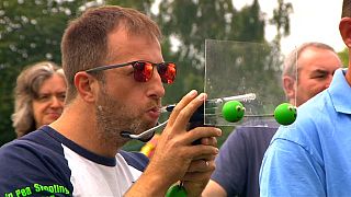 Pea shooting champion puffs a winner in world contest