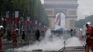 'Yellow Vests' clash with police in Paris after Bastille Day parade