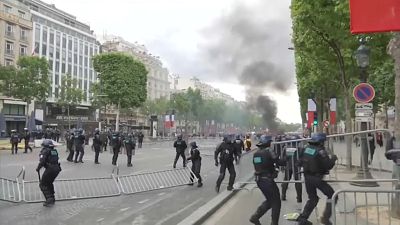 Más de 150 ‘chalecos amarillos’ detenidos durante la fiesta nacional francesa