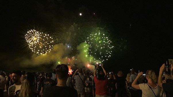 Γαλλία: Τα πυροτεχνήματα επέστρεψαν στη Νίκαια Γαλλία: Τα πυροτεχνήματα επέστρεψαν στη Νίκαια