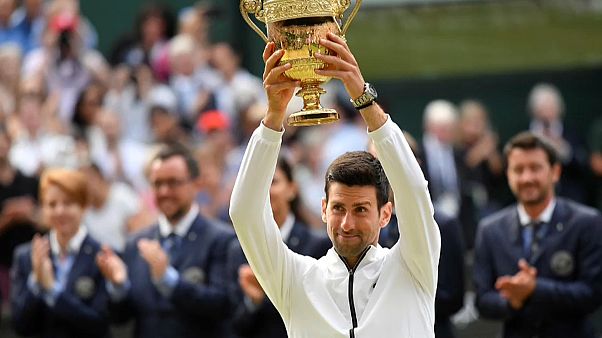 Djokovic gewinnt Wimbledon-Titel im Endspiel gegen Federer Djokovic gewinnt Wimbledon-Titel im Endspiel gegen Federer